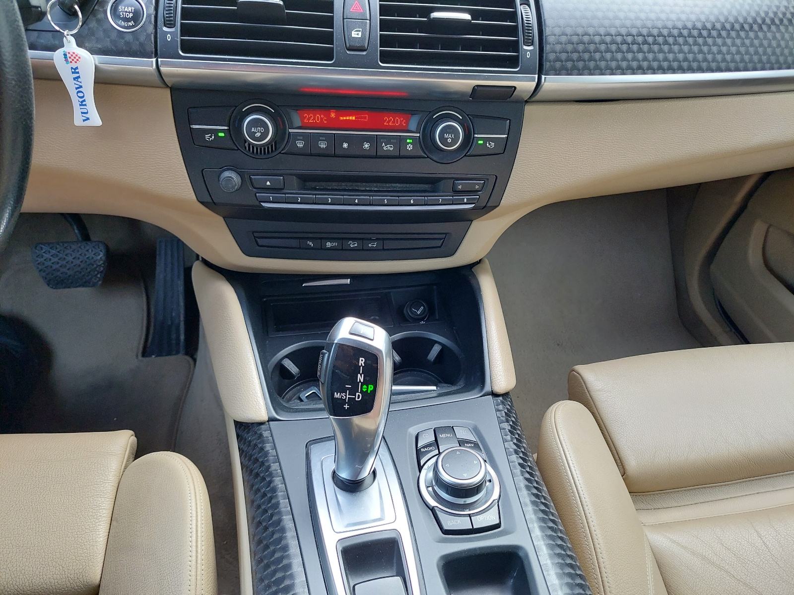 BMW X6 35d Xdrive, fotografija 10