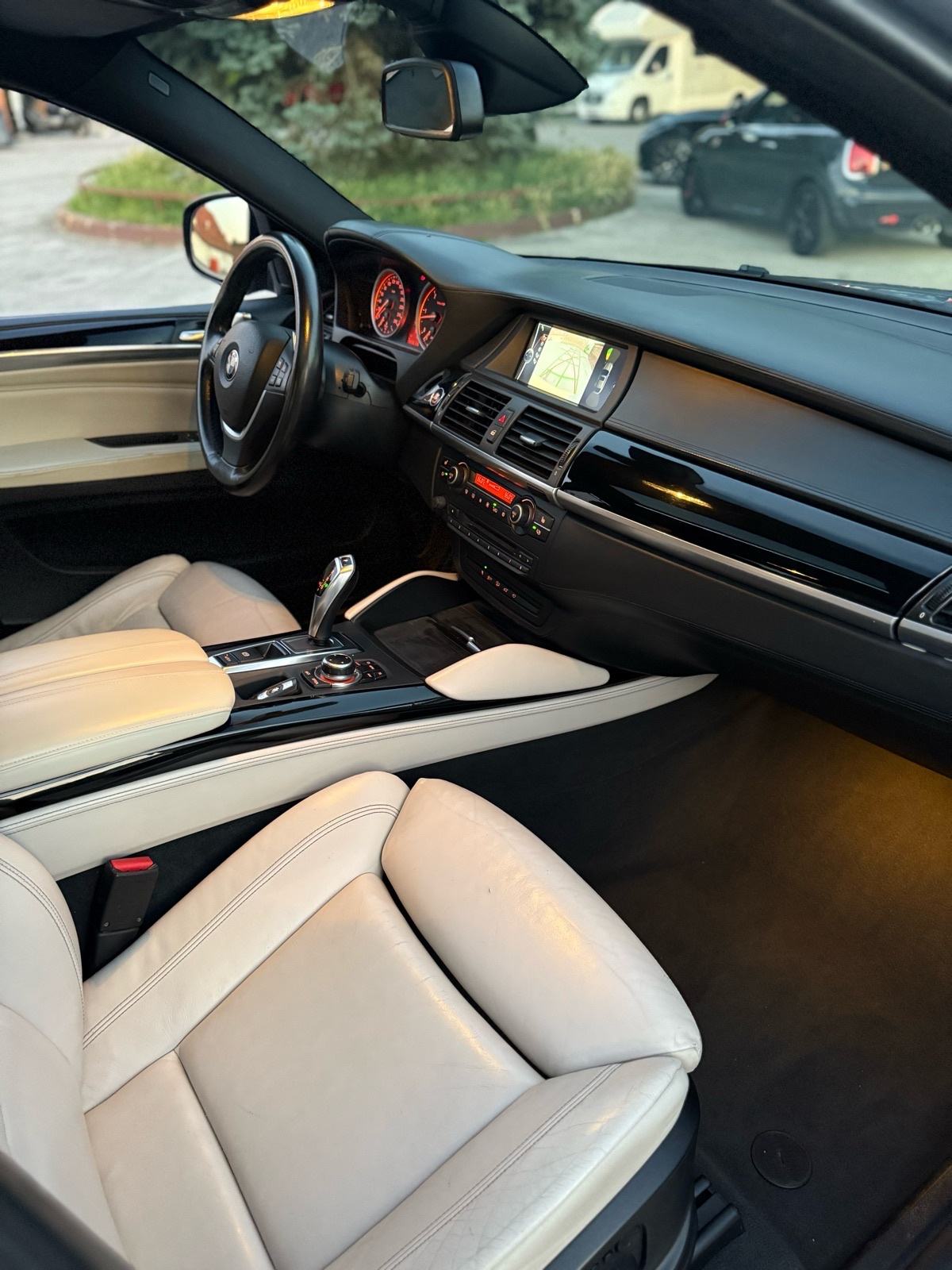 BMW X6 40d Lci Sport Individual F1 Šiber,Nappa,Kamera,20”,Zamjena!!, fotografija 8