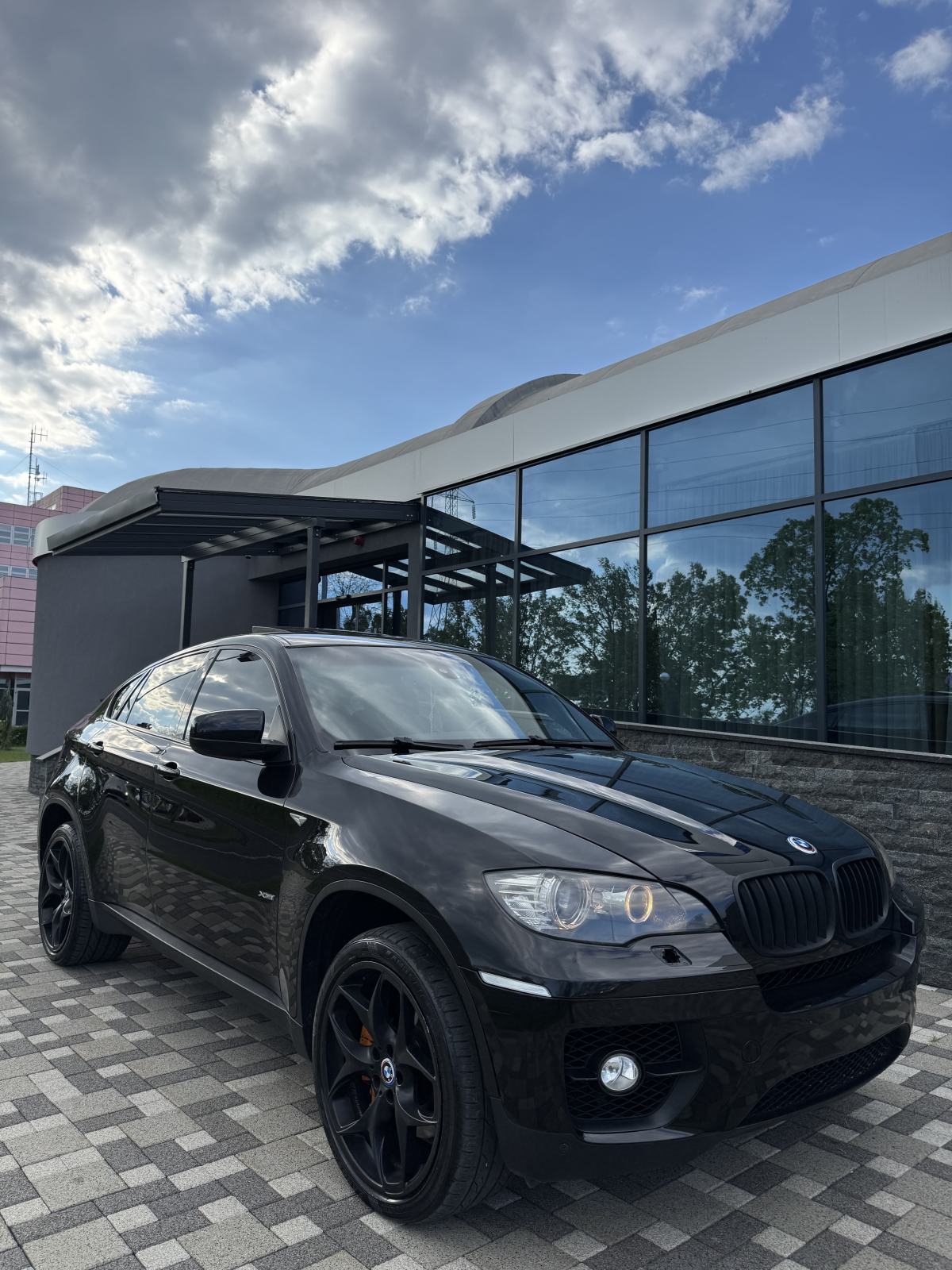 BMW X6 5.0i - M SPORT - FULL OPREMA - ORG KM - JEDINSTVEN - PRILIKA !!, fotografija 1