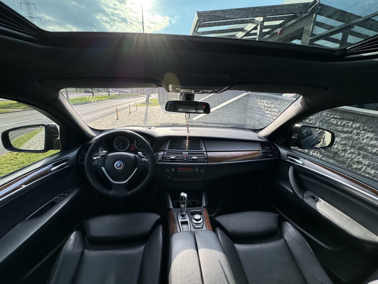 BMW X6 5.0i - M SPORT - FULL OPREMA - ORG KM - JEDINSTVEN - PRILIKA !!, fotografija 15