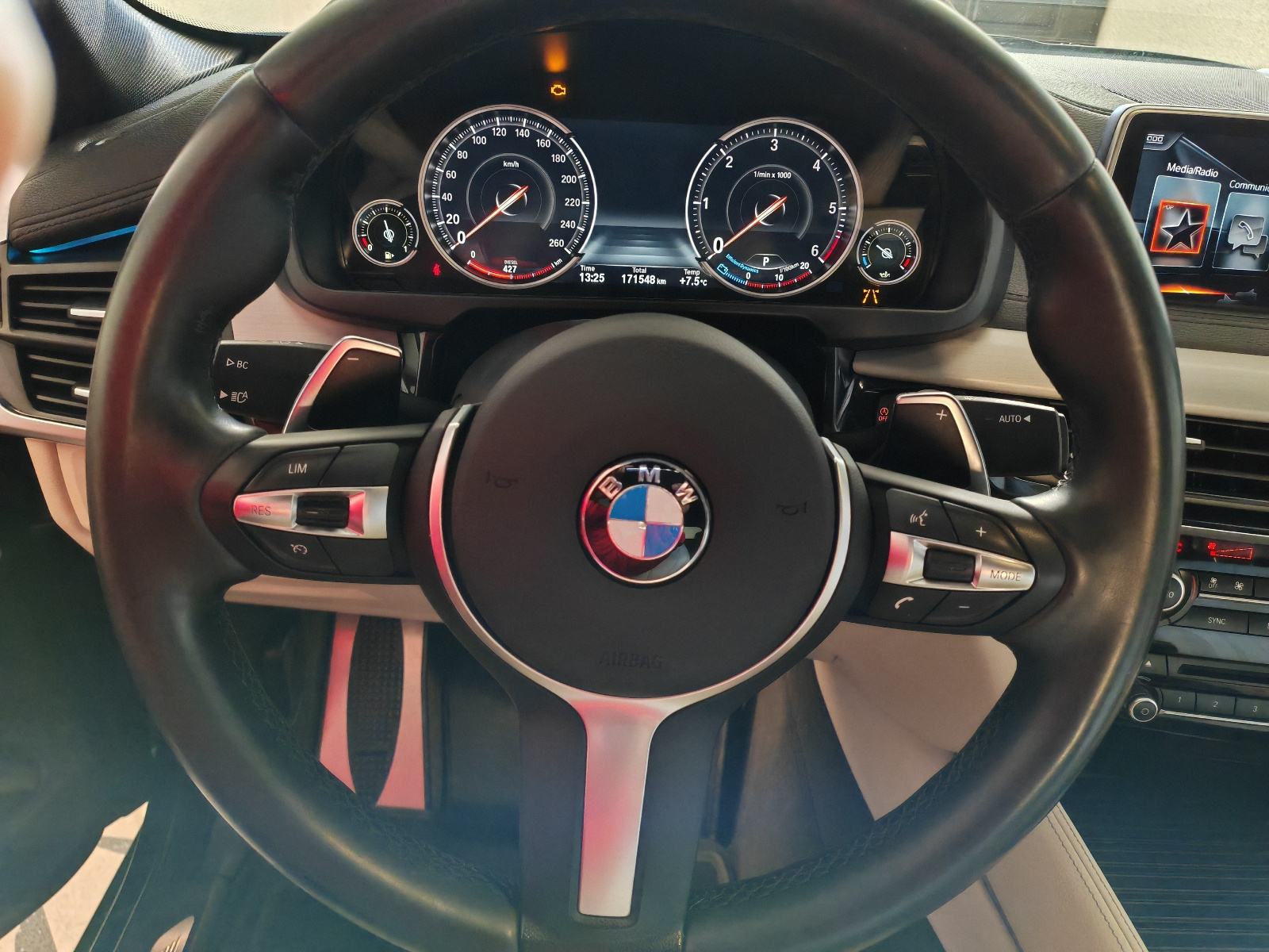 BMW X6 3.0d xDrive,M-paket,2017,servisna knjiga,alu 22",moguca zamjena, fotografija 17