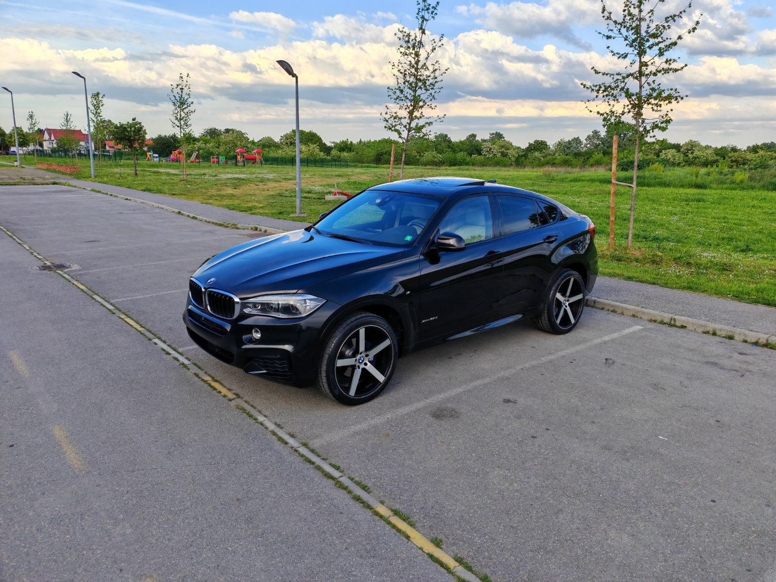 BMW X6 3.0d xDrive,M-paket,2017,servisna knjiga,alu 22",moguca zamjena, fotografija 7