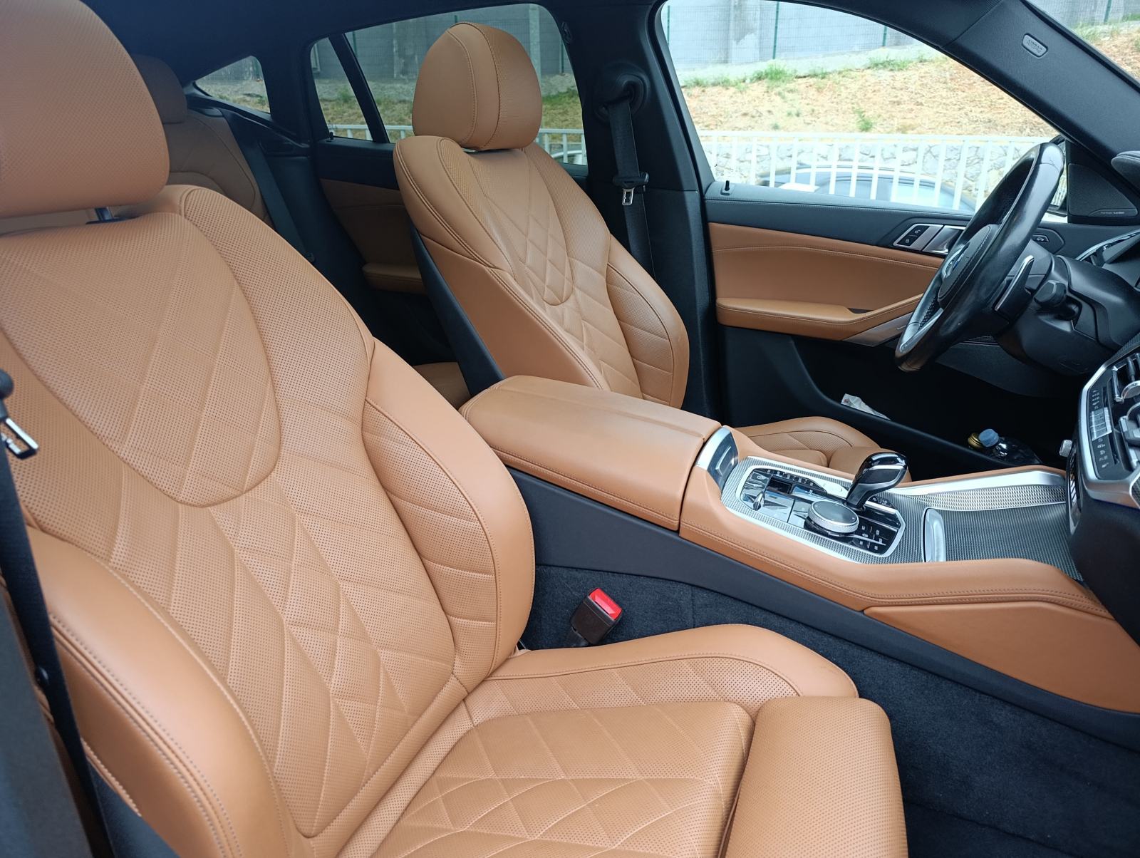 BMW X6 xDrive30d M-Sport, panoramski krov, koža, virtual kokpit, fotografija 10