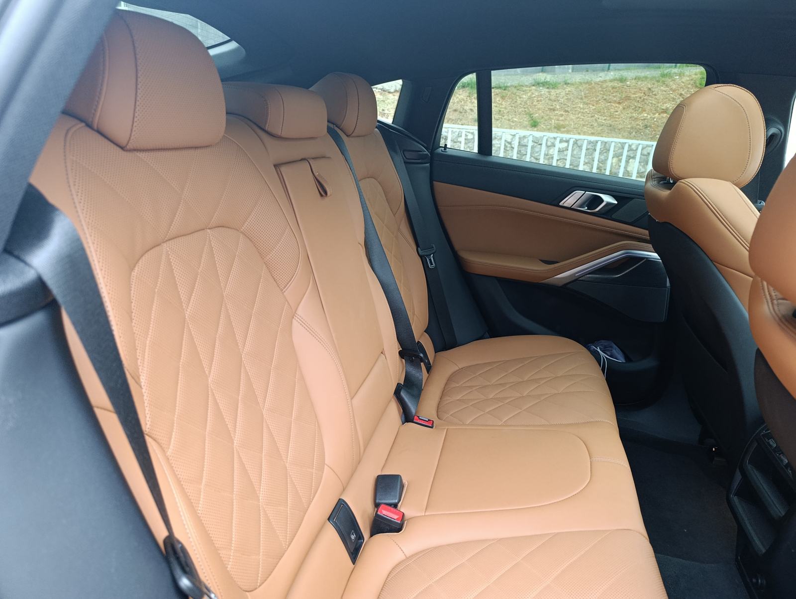 BMW X6 xDrive30d M-Sport, panoramski krov, koža, virtual kokpit, fotografija 14