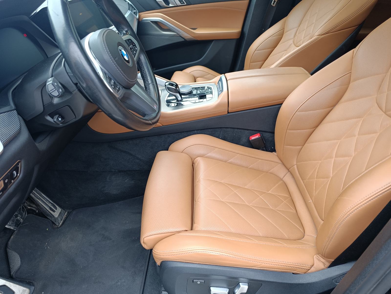 BMW X6 xDrive30d M-Sport, panoramski krov, koža, virtual kokpit, fotografija 17