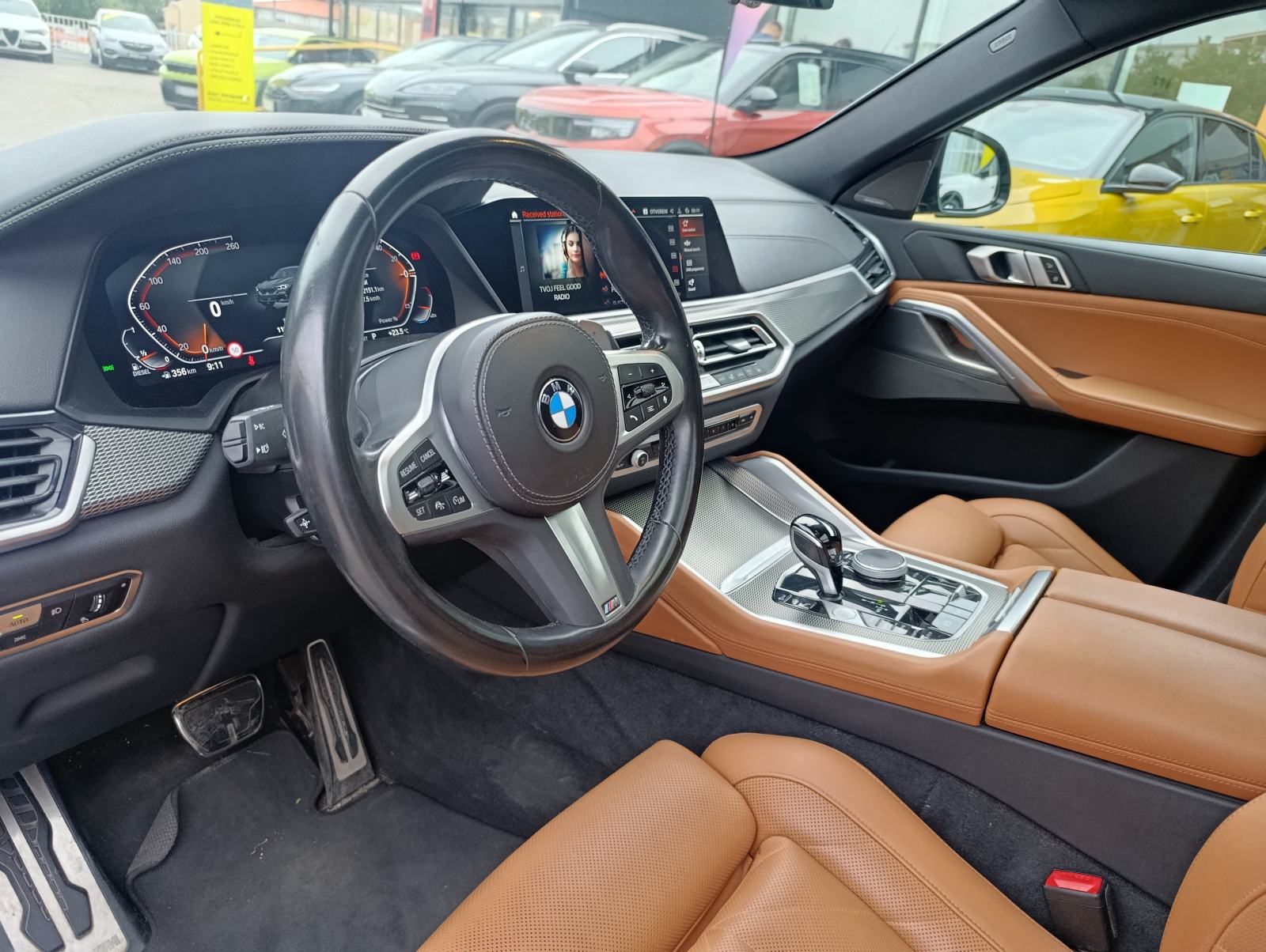 BMW X6 xDrive30d M-Sport, panoramski krov, koža, virtual kokpit, fotografija 19