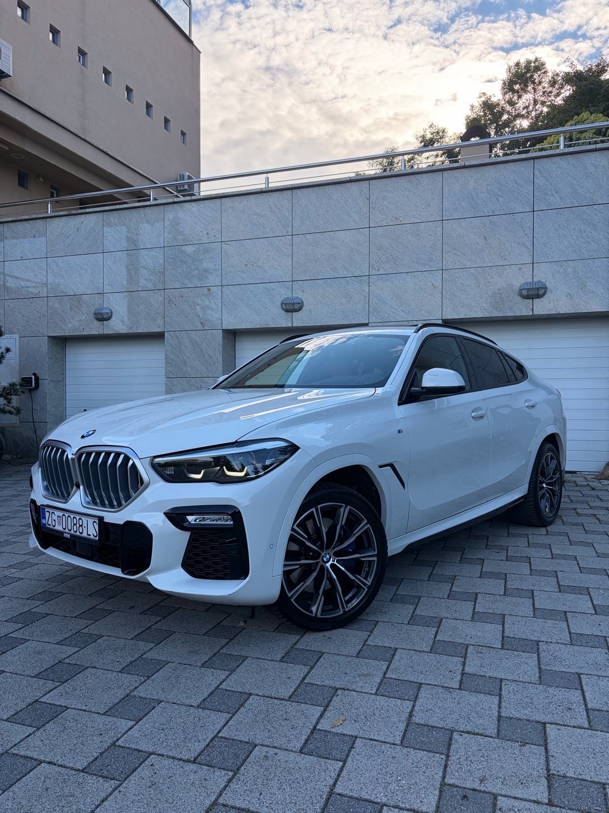 BMW X6 xDrive30d! M sport! PDV! Panorama! Prvi vlasnik!, fotografija 2