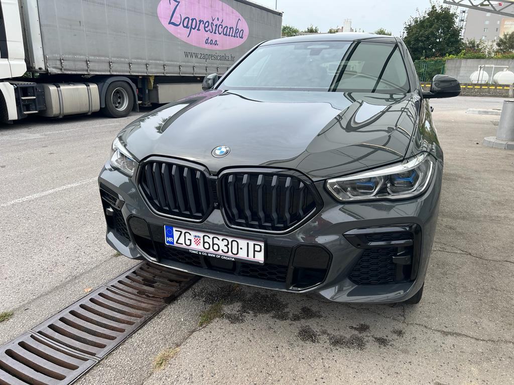 BMW X6 xDrive30d, fotografija 3