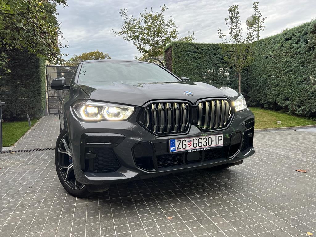 BMW X6 xDrive30d, fotografija 4