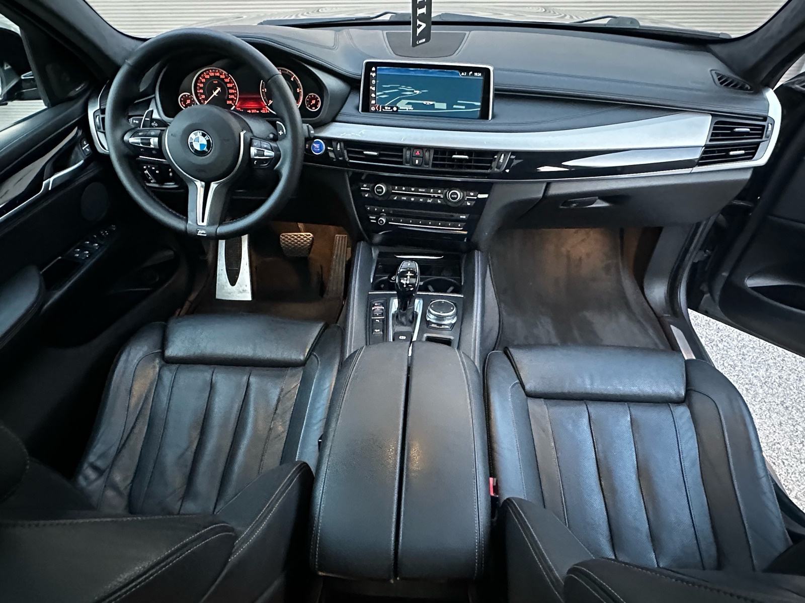 BMW X6 xDrive40d automatik FULL OPREMA, fotografija 9