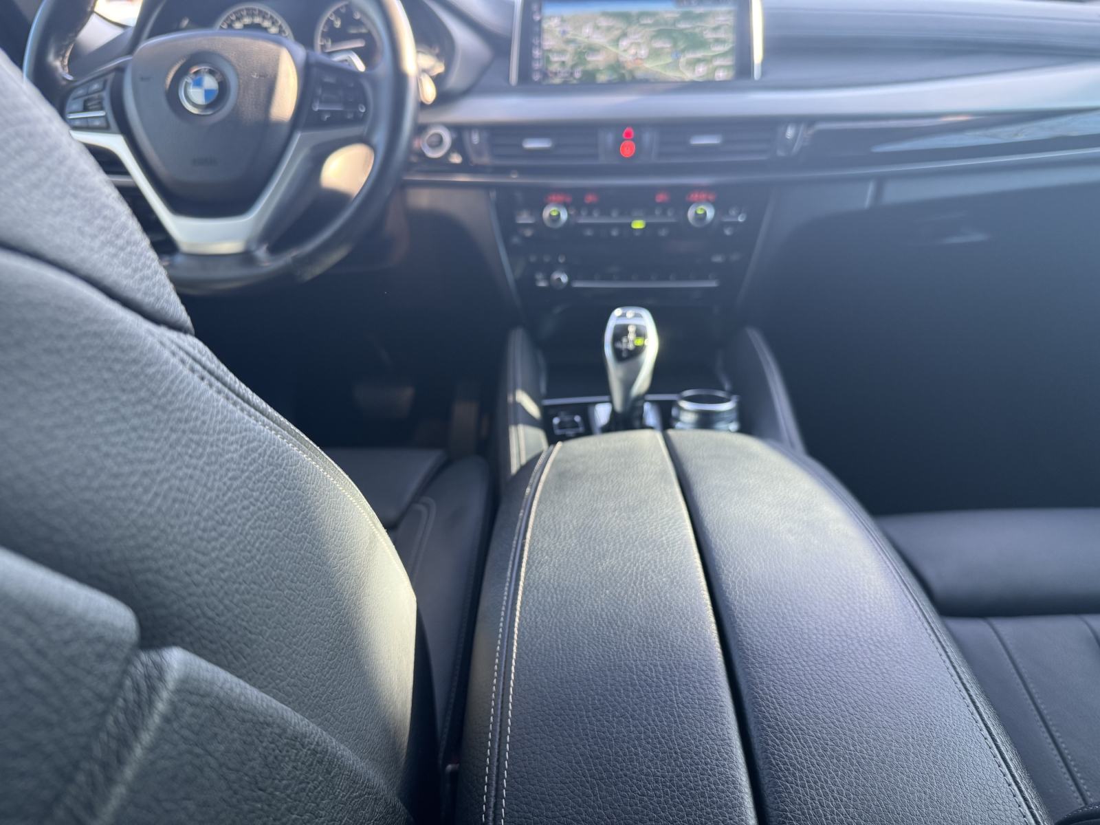 BMW X6 xDrive40d, fotografija 3