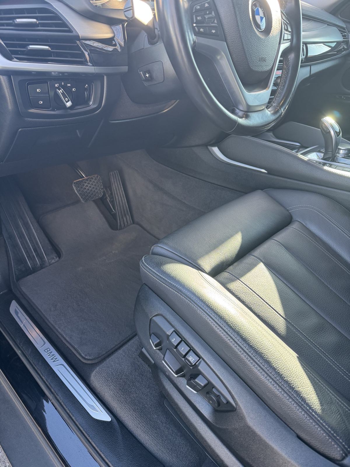 BMW X6 xDrive40d, fotografija 8