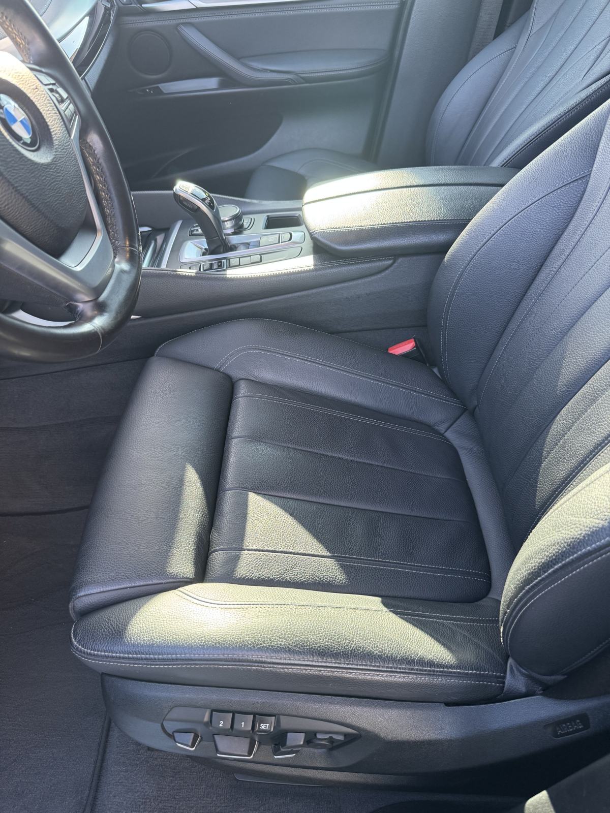 BMW X6 xDrive40d, fotografija 7
