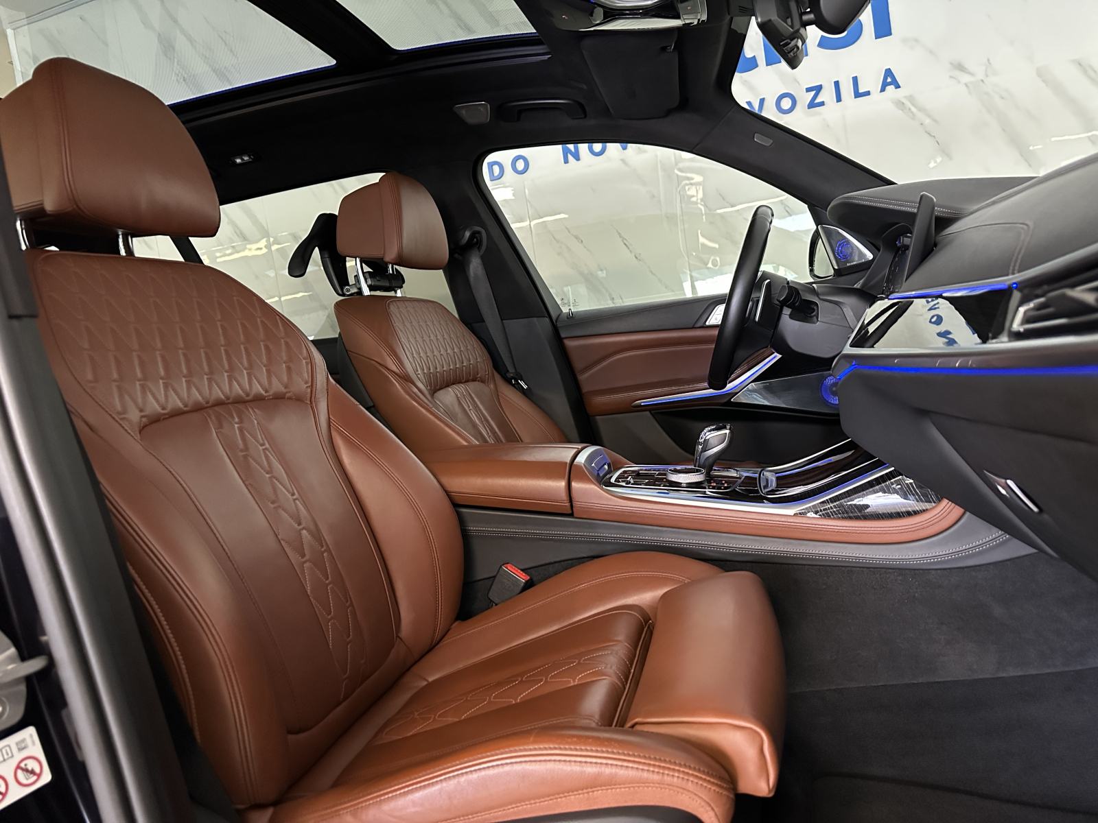 BMW X7 M50d|M|ACC|Zračno|SkyL|HUD|Bowers|Laser|360K|6S|, fotografija 14