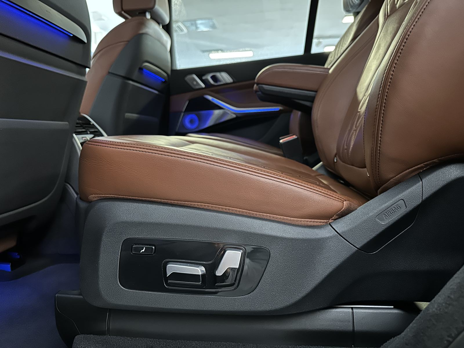 BMW X7 M50d|M|ACC|Zračno|SkyL|HUD|Bowers|Laser|360K|6S|, fotografija 16