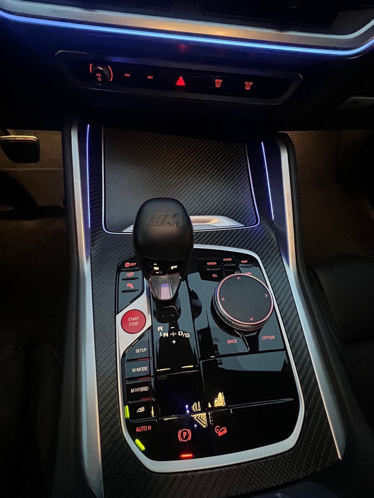 BMW XM 4.4 V8 M drivers package automatik, fotografija 10