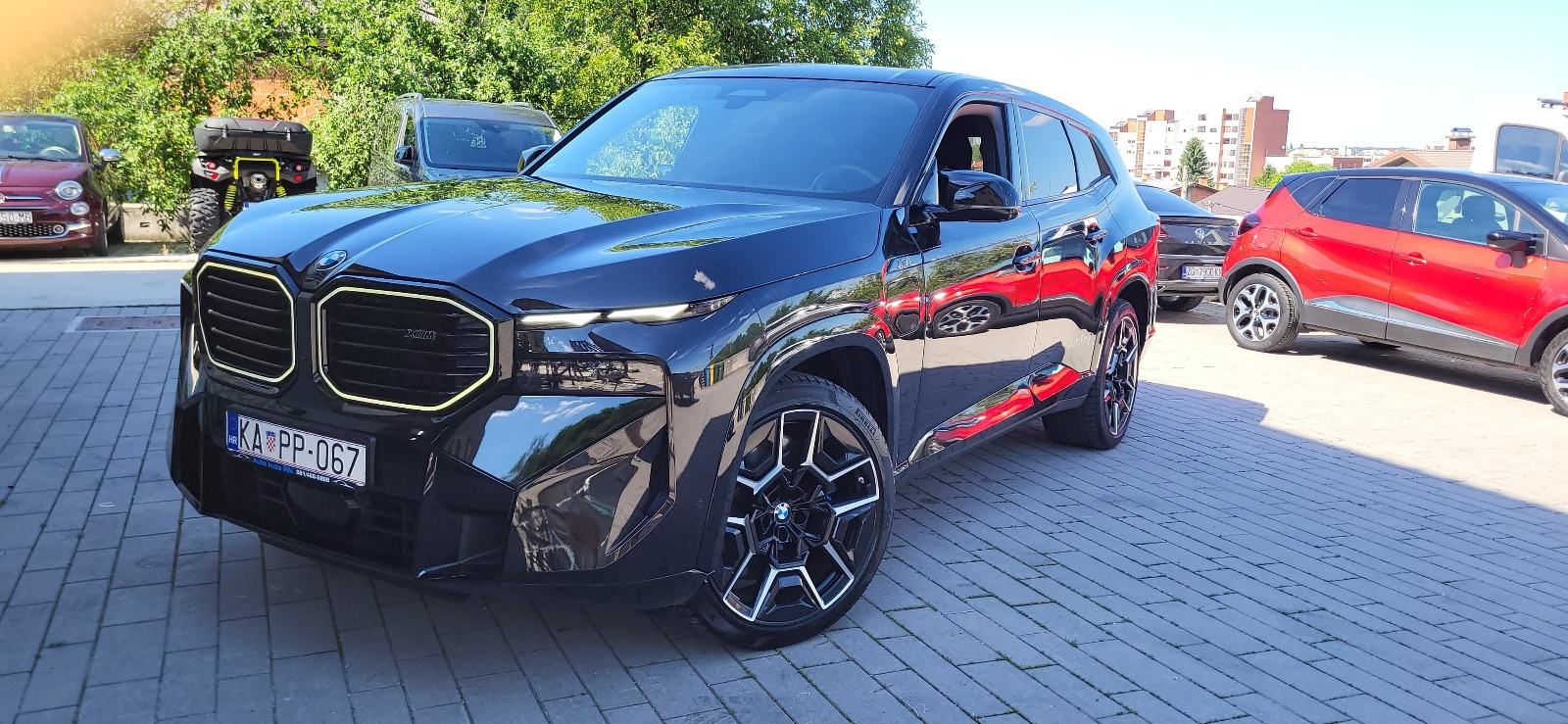 BMW XM 50e automatik 2025 godina cijena plus PDV ISPORUKA ODMAH