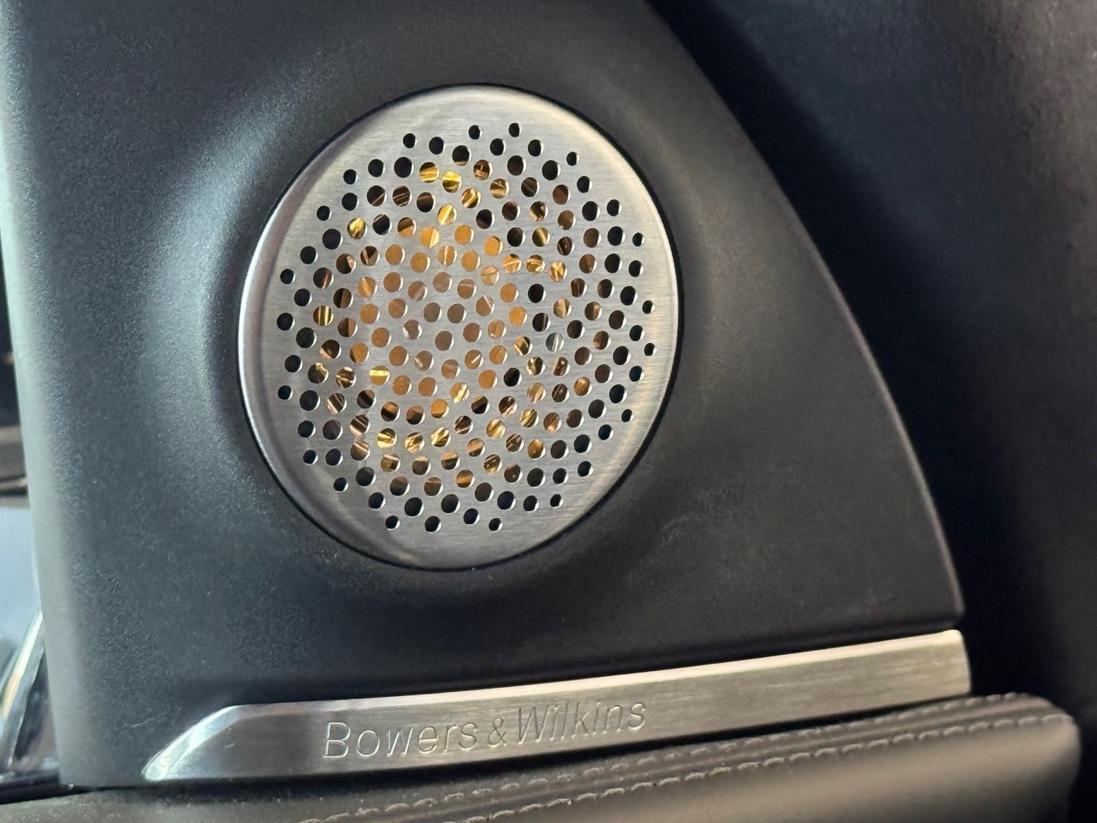 BMW XM Sportautomatic, fotografija 13