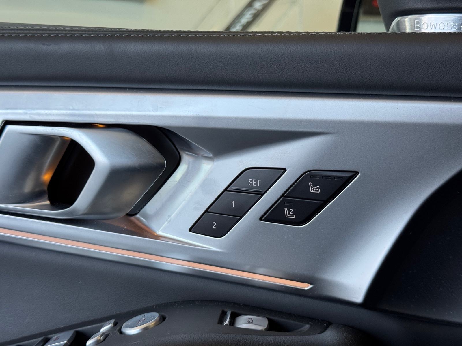 BMW XM Sportautomatic, fotografija 18