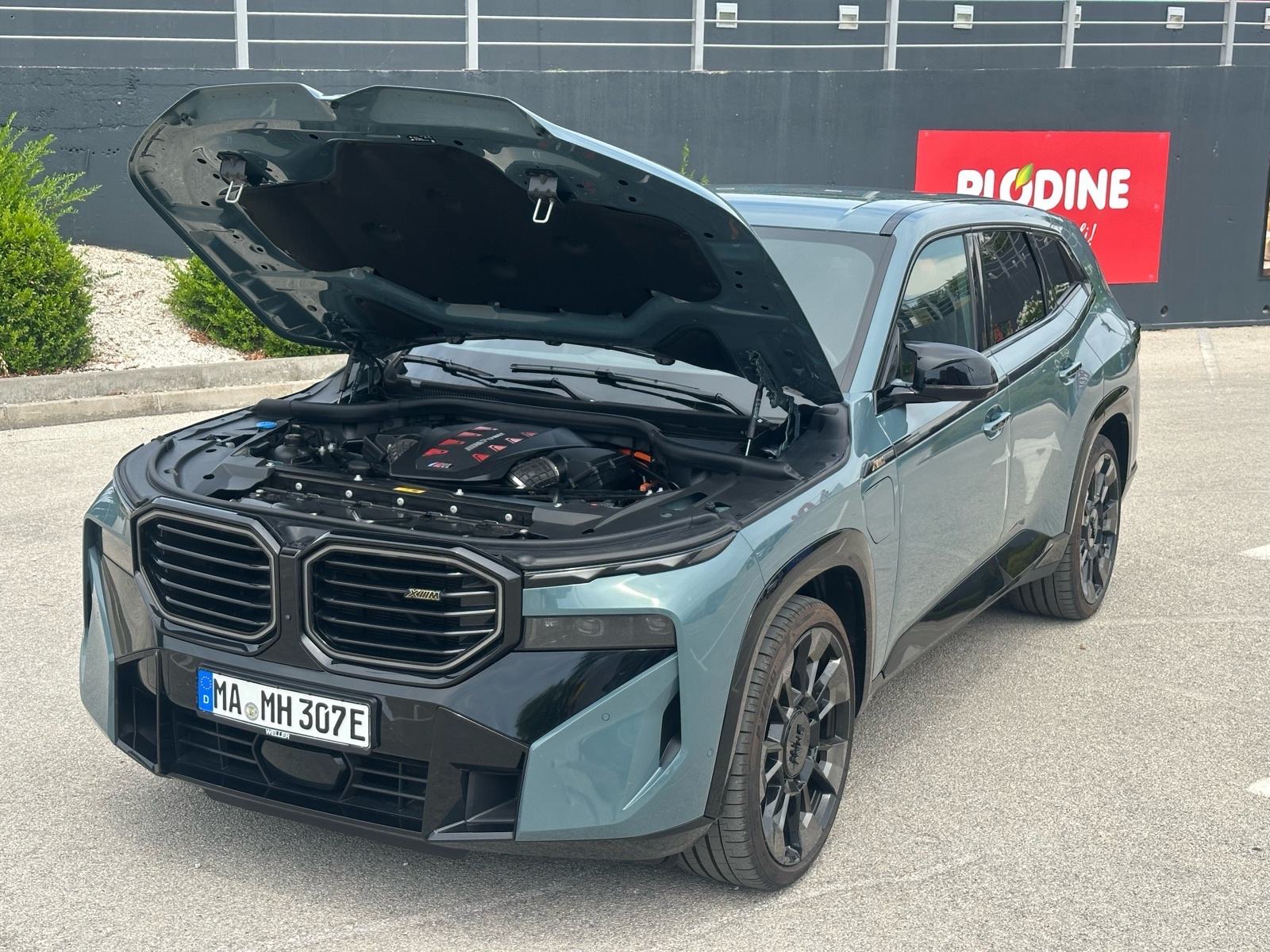 BMW XM, V8, 653 KS, dostupan ODMAH, zamjena za jeftinije uz nadoplatu, fotografija 6