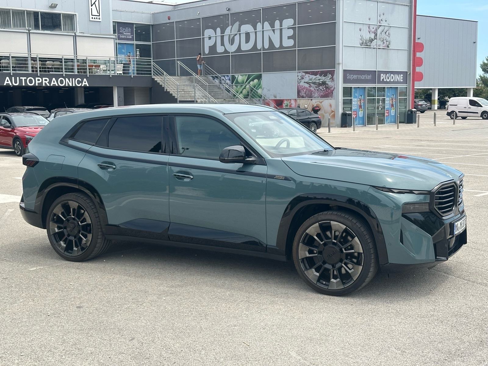 BMW XM, V8, 653 KS, dostupan ODMAH, zamjena za jeftinije uz nadoplatu, fotografija 10