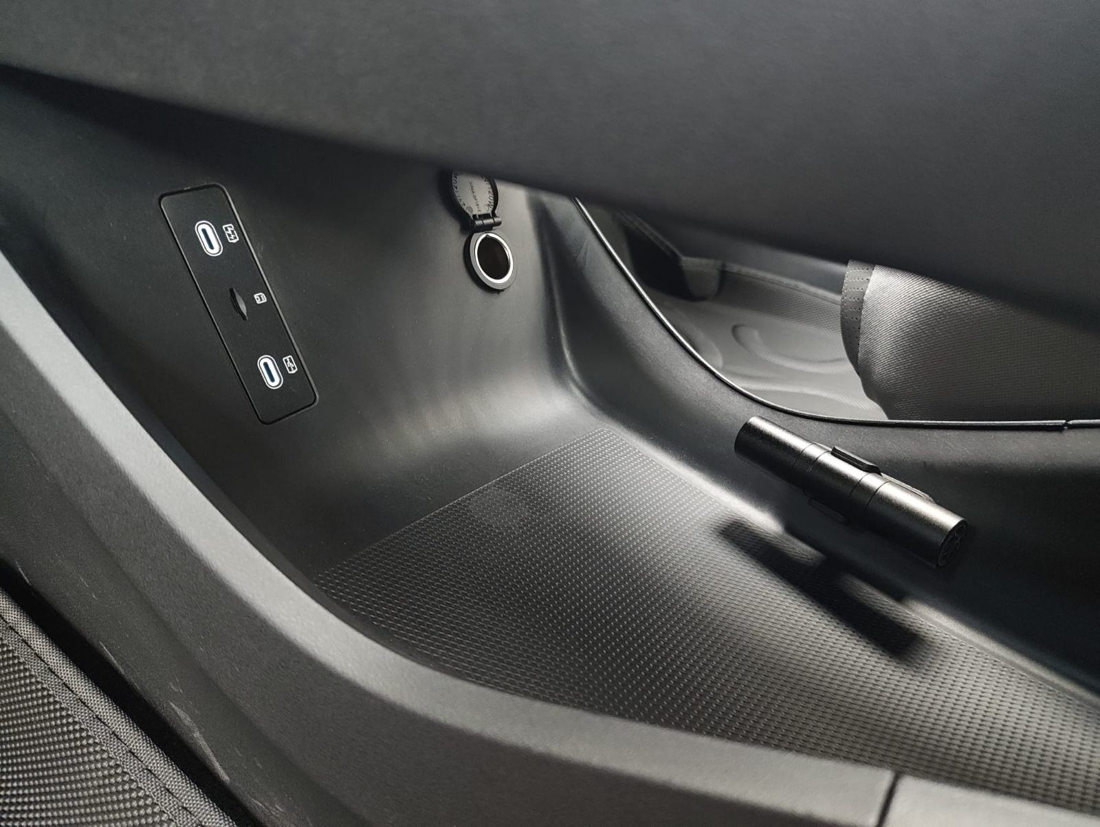BYD Seal 6 DM-i Touring automatik, fotografija 12