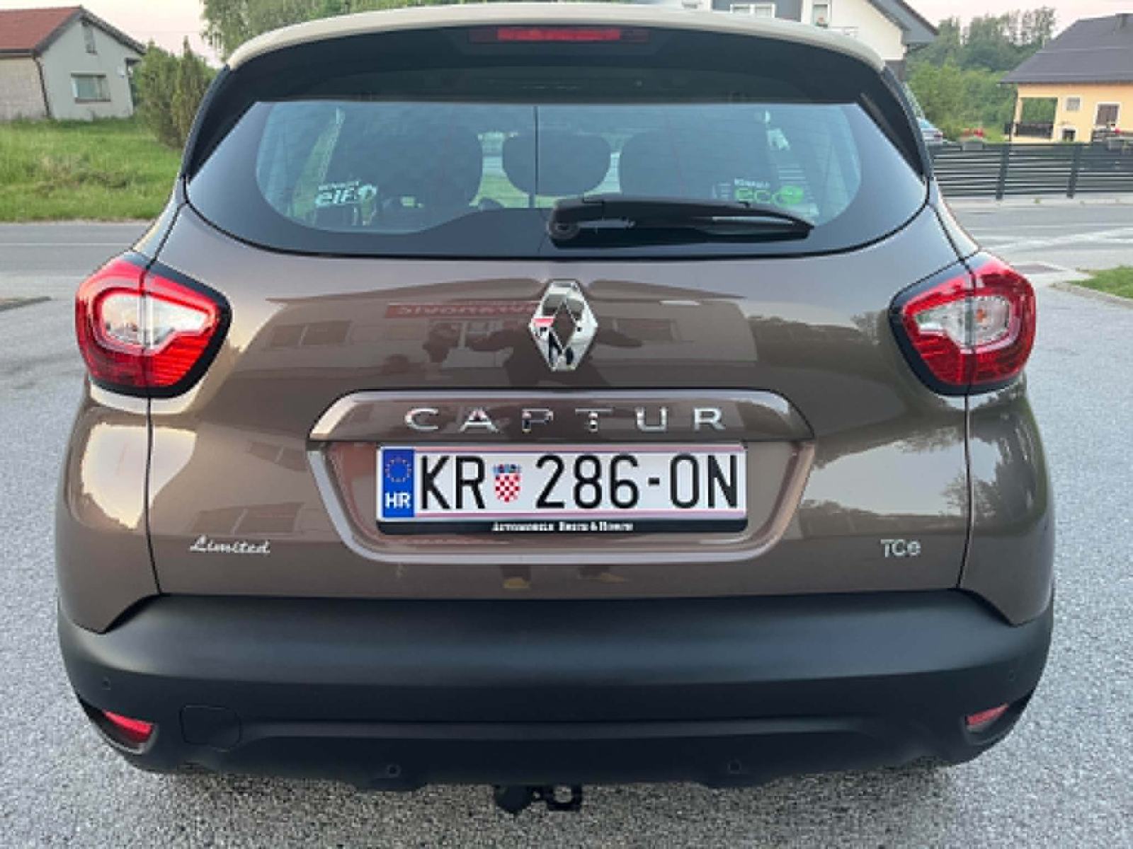 CAPTUR TCE 90 KS..LIMITED OPREMA..! SAMO 71 200 KM.NOV NOVCAT..!!, pogled izvana - slika 5