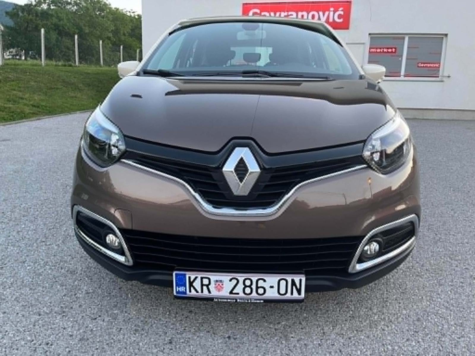CAPTUR TCE 90 KS..LIMITED OPREMA..! SAMO 71 200 KM.NOV NOVCAT..!!, fotografija 6