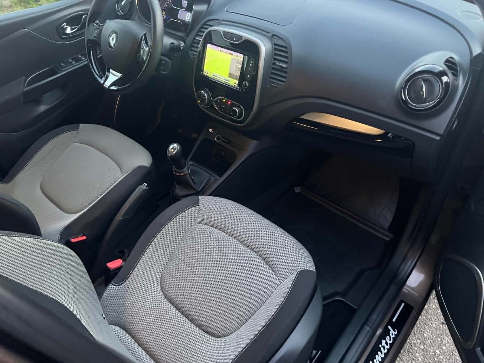 CAPTUR TCE 90 KS..LIMITED OPREMA..! SAMO 71 200 KM.NOV NOVCAT..!!, fotografija 10