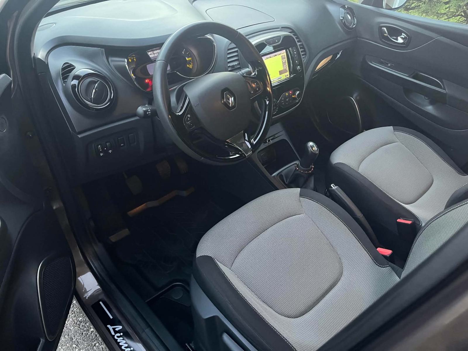CAPTUR TCE 90 KS..LIMITED OPREMA..! SAMO 71 200 KM.NOV NOVCAT..!!, fotografija 9