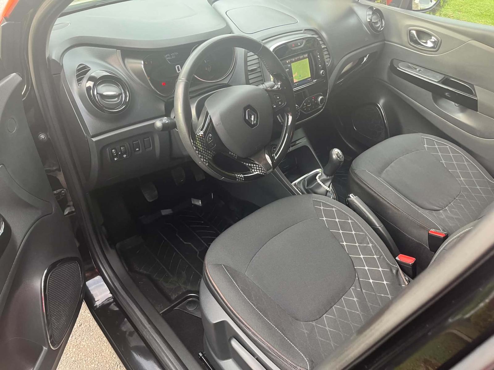 CAPTUR TCE 90 KS.. ..ORANGE DESIGNE SPORT. !!,,BEZ OŠTEČENJA !!, fotografija 7