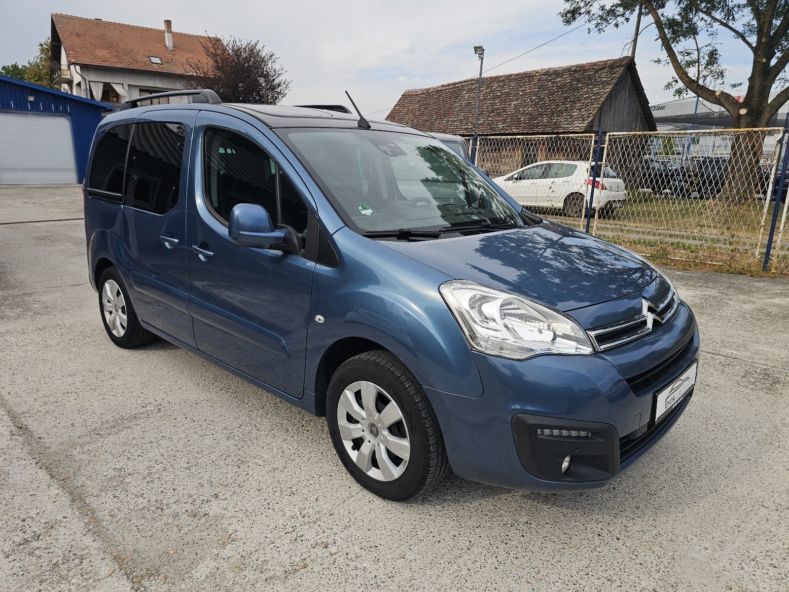Citroën Berlingo 1.2 110 Shine*2018g.*93000km*Garancija 2.godine*, fotografija 4