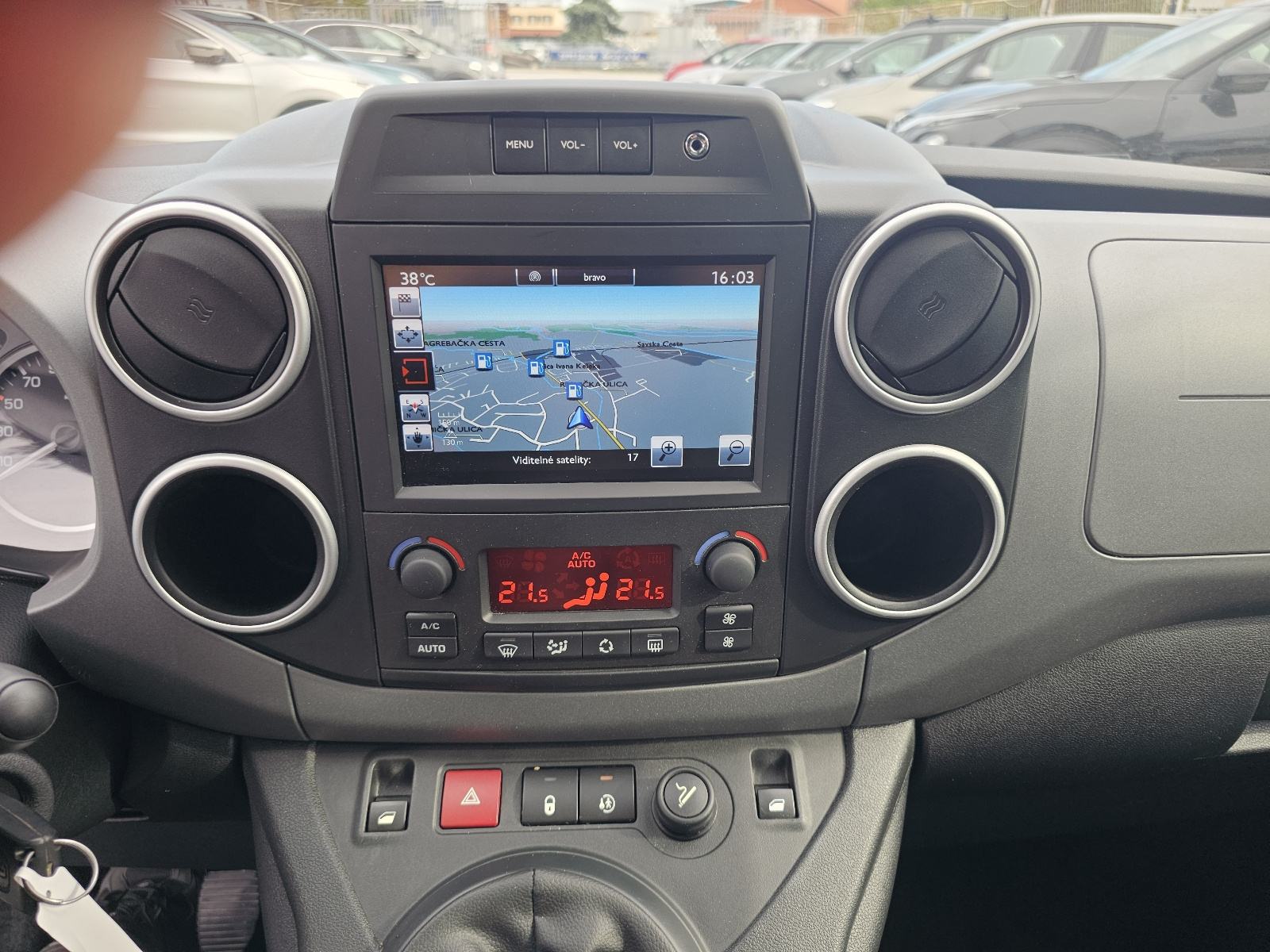 Citroën Berlingo 1.2 110 Shine*2018g.*93000km*Garancija 2.godine*, fotografija 11