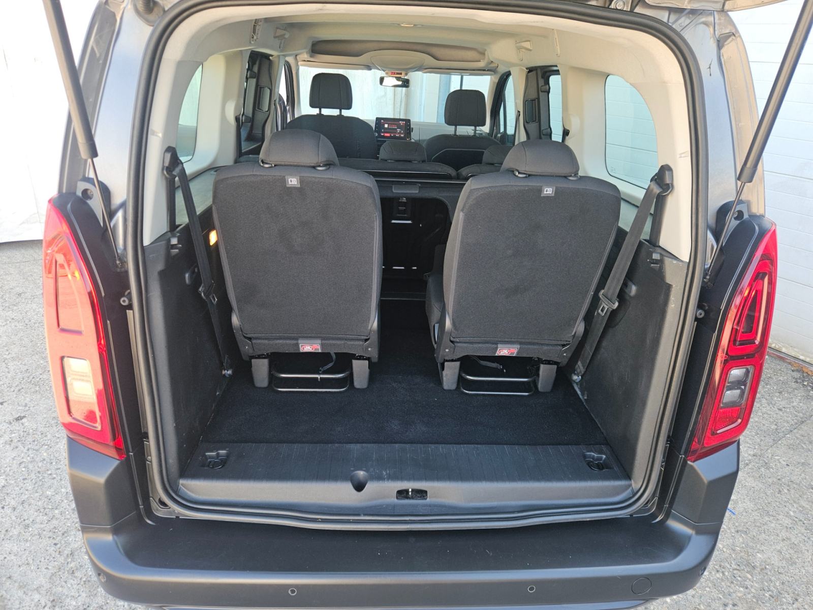 Citroën Berlingo 1,5 BlueHDi, 7 SJEDALA,GARANCIJA., fotografija 16