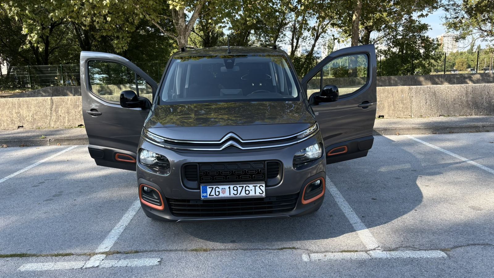 Citroën Berlingo 1,5 BlueHDI XTR EAT8 automatik, fotografija 8