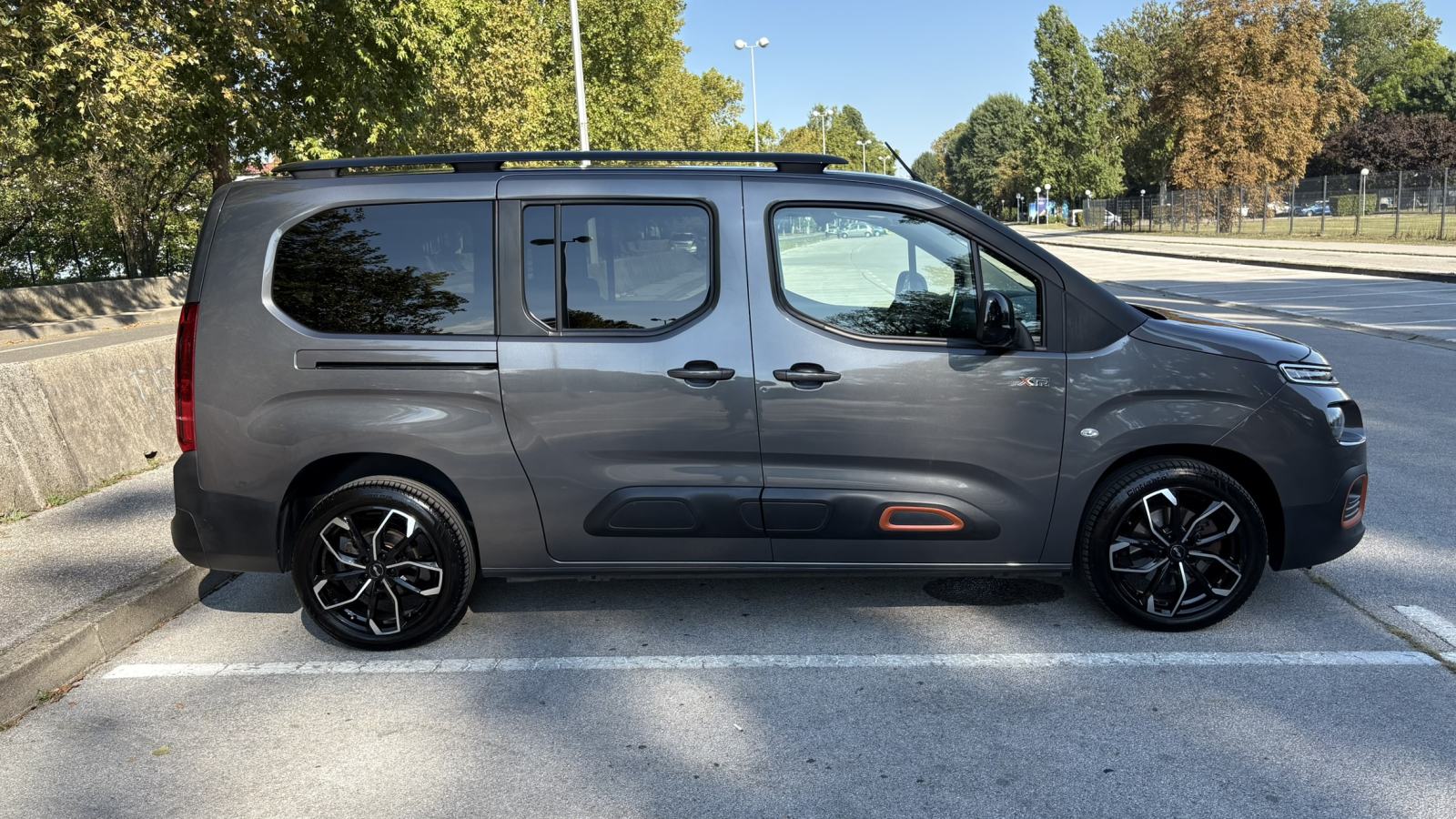Citroën Berlingo 1,5 BlueHDI XTR EAT8 automatik, fotografija 13