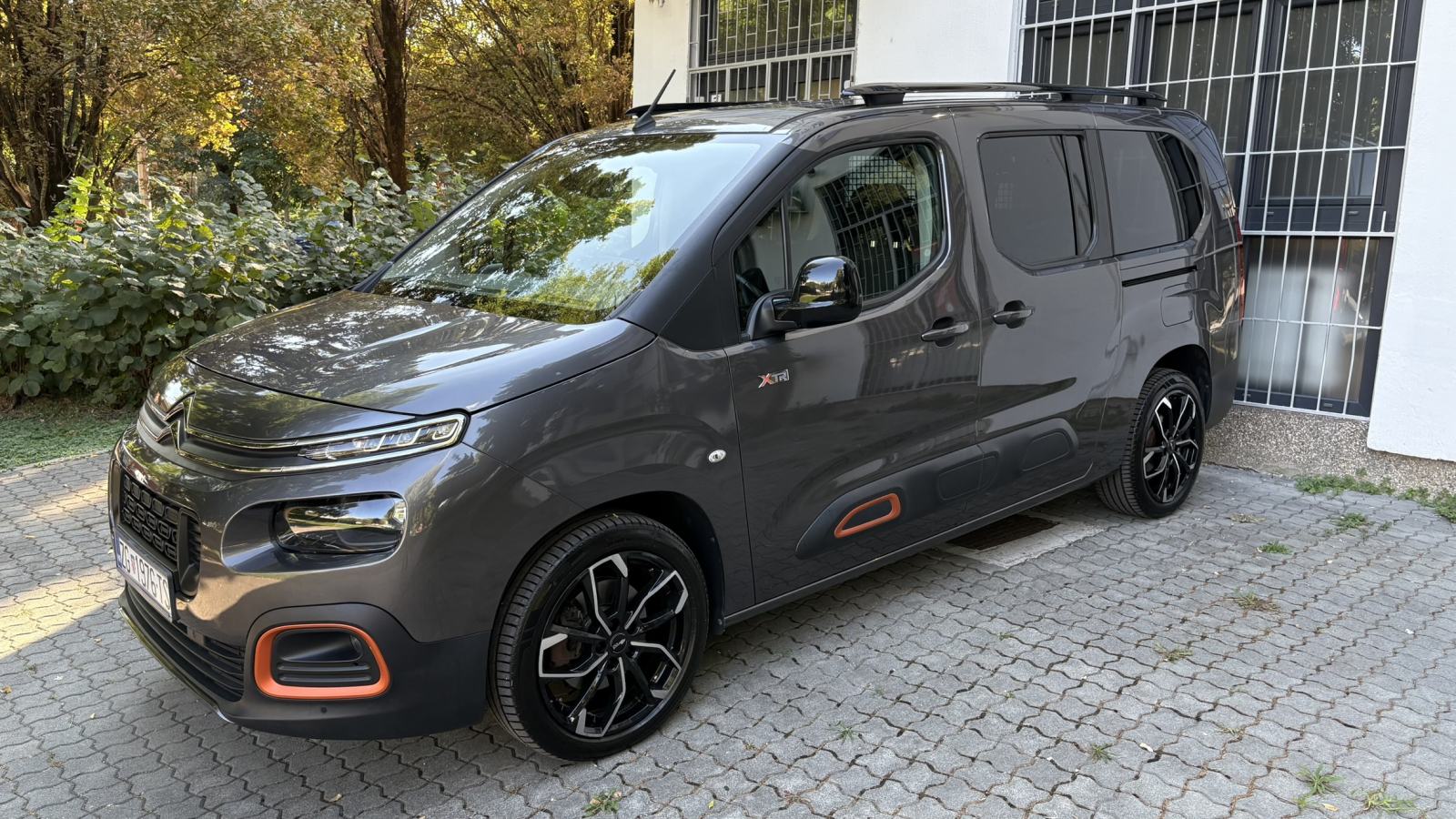 Citroën Berlingo 1,5 BlueHDI XTR EAT8 automatik, fotografija 14