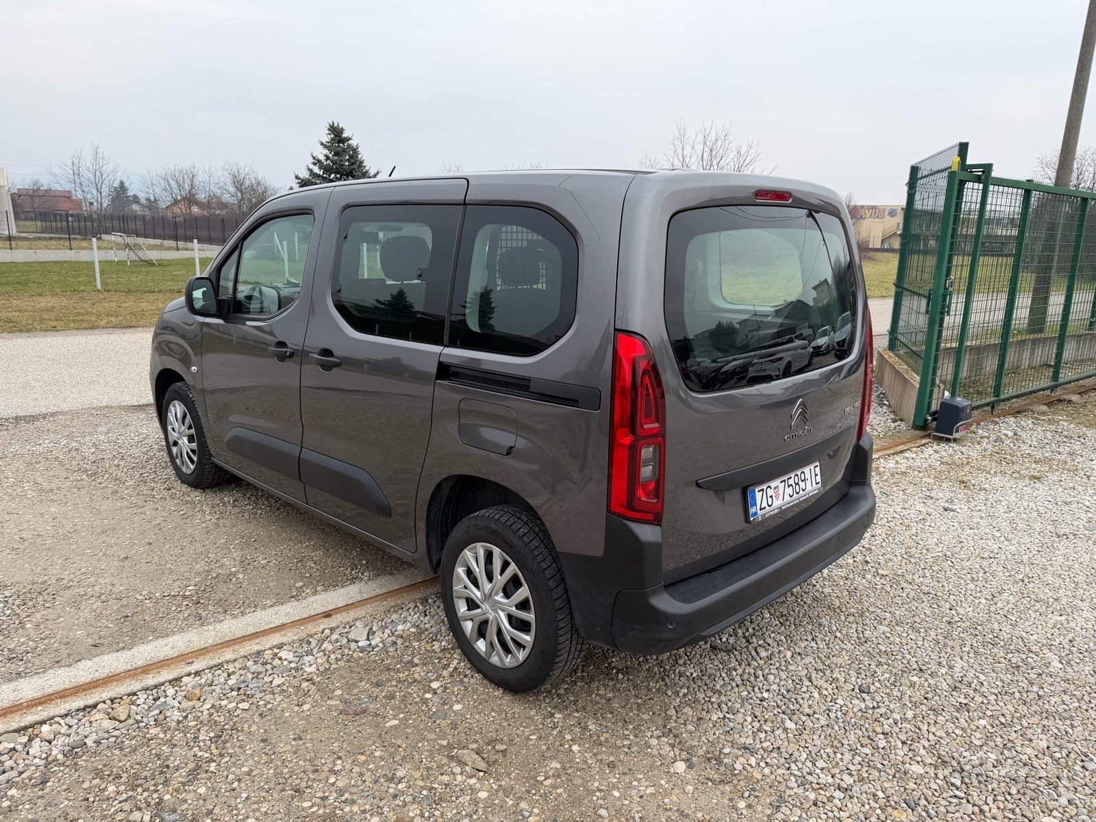 Citroën Berlingo 1,5 BlueHDI *N1* *EKRAN* *PDC* *JMASTVO* *1. VL*, fotografija 4