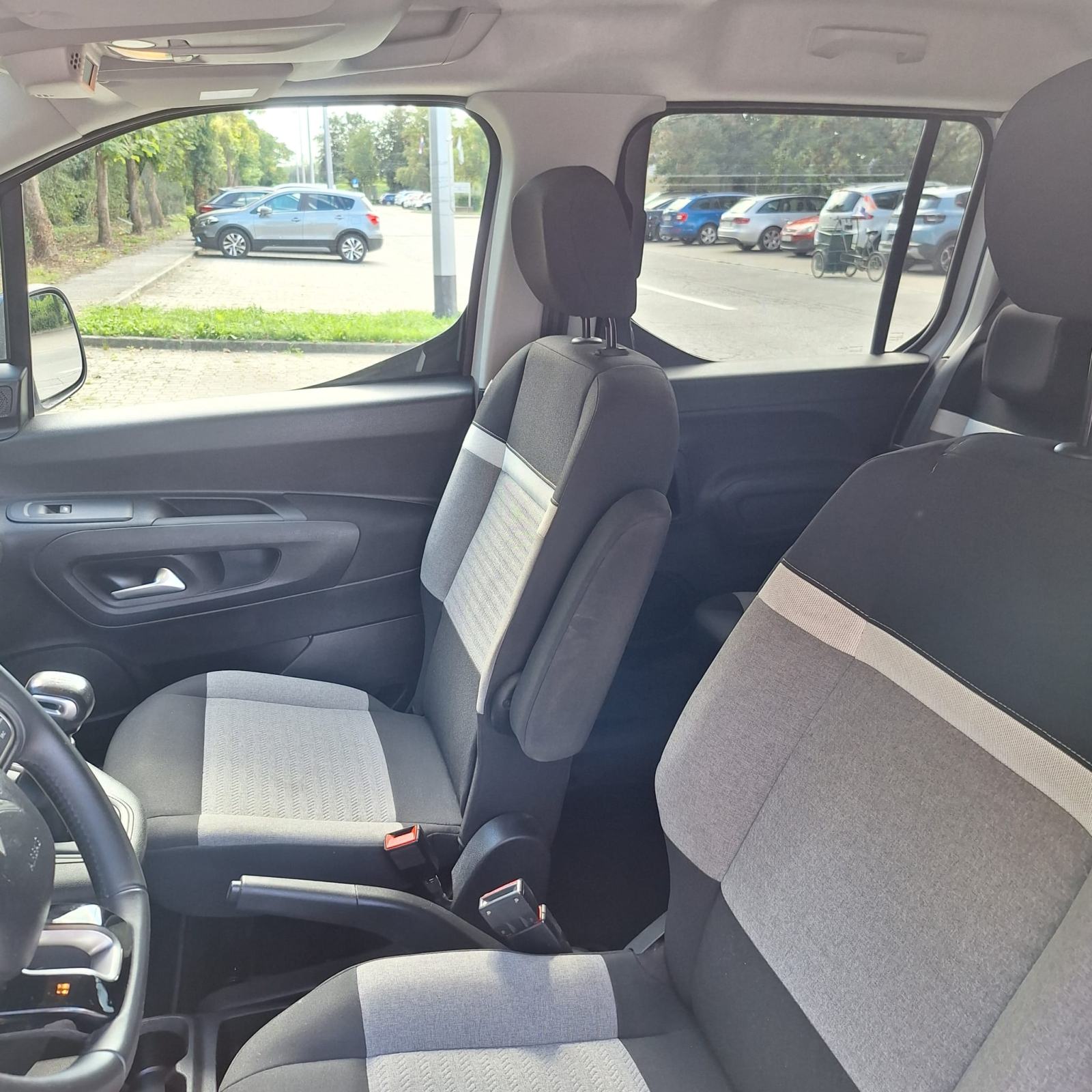 Citroën Berlingo 1,5 BlueHDI 2023, 30800 km, N1, fotografija 16