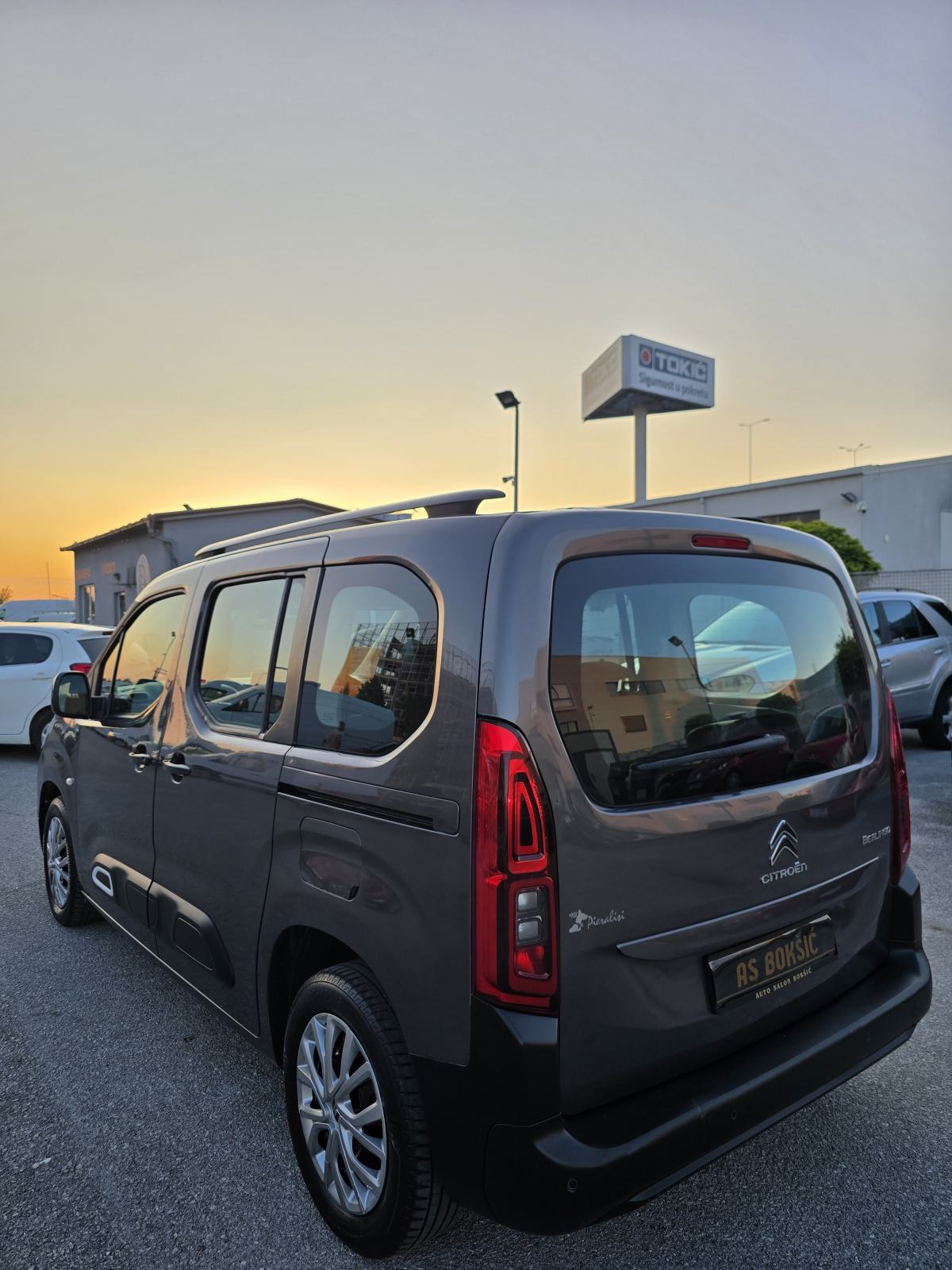 CITROËN BERLINGO 1.5HDi * ODLIČNO STANJE * BEZ ULAGANJA * DOSTA OPREME, fotografija 3