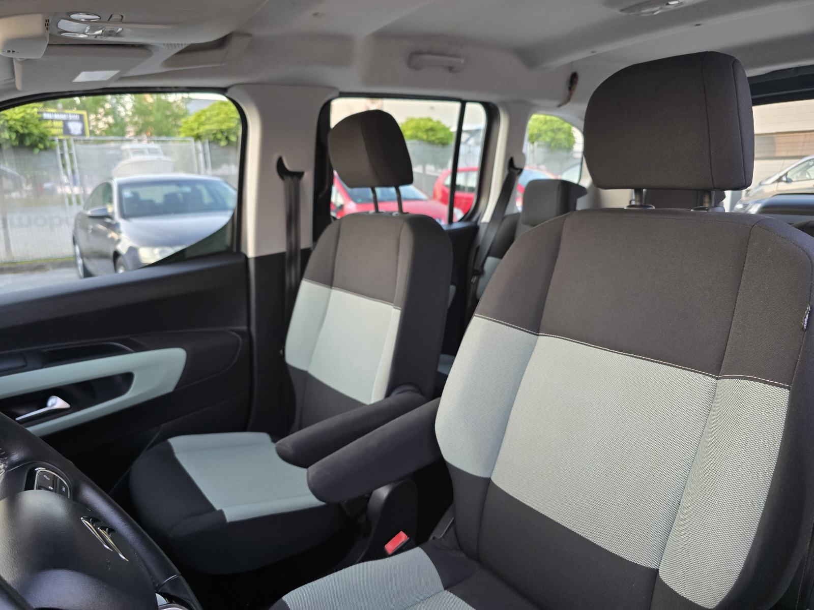 CITROËN BERLINGO 1.5HDi * ODLIČNO STANJE * BEZ ULAGANJA * DOSTA OPREME, fotografija 15