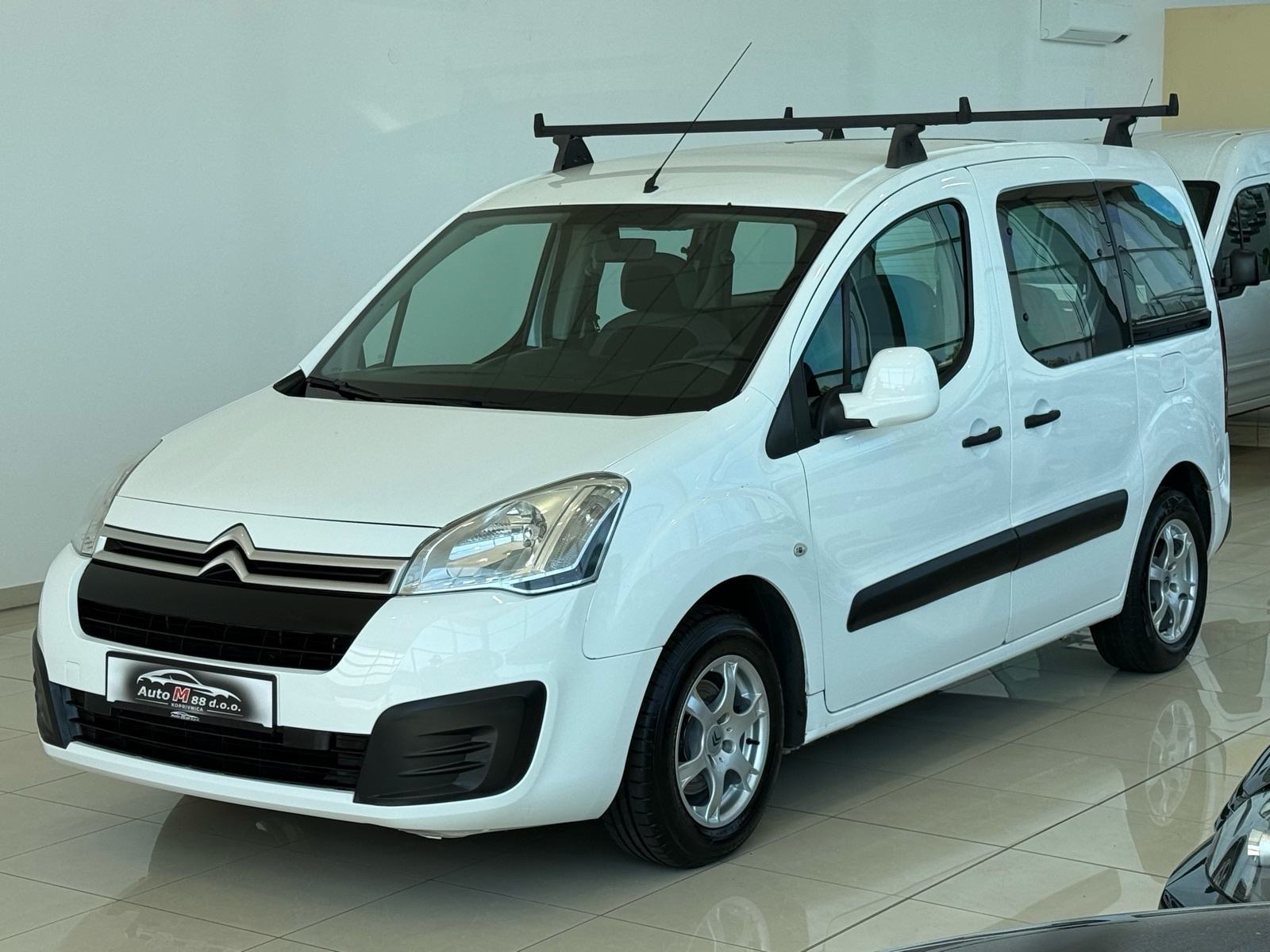 Citroën Berlingo 1.6 HDI⭐️154.000km⭐️VELIKI / MALI SERVIS⭐️GARANCIJA, fotografija 4