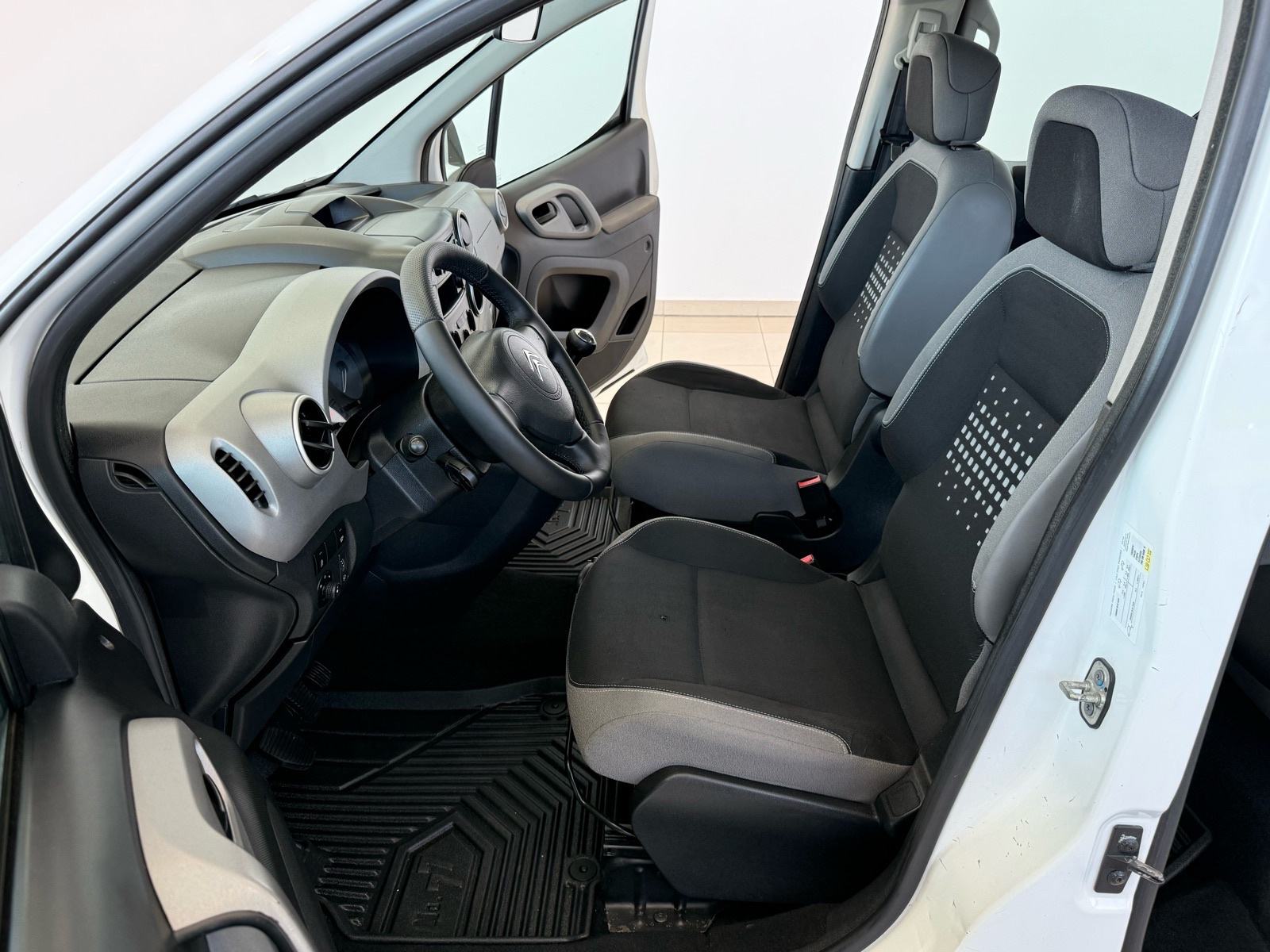 Citroën Berlingo 1.6 HDI⭐️154.000km⭐️VELIKI / MALI SERVIS⭐️GARANCIJA, fotografija 10