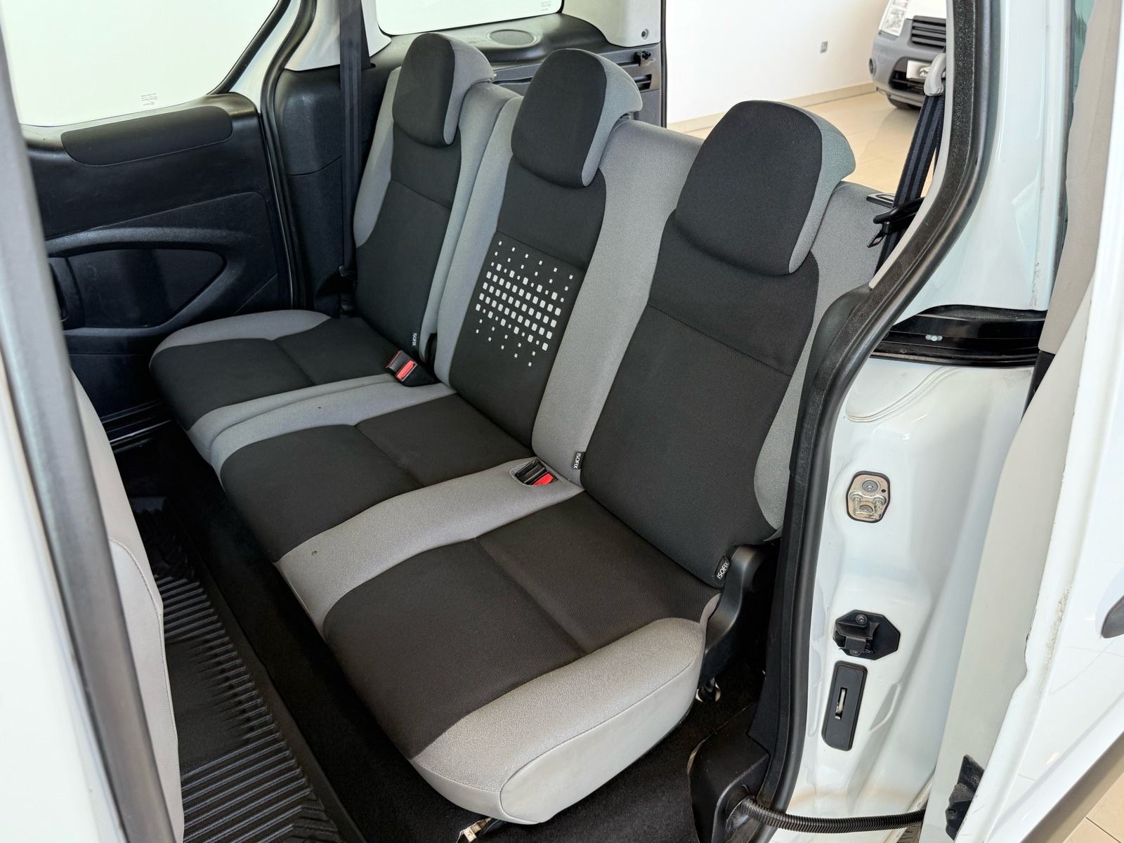 Citroën Berlingo 1.6 HDI⭐️154.000km⭐️VELIKI / MALI SERVIS⭐️GARANCIJA, fotografija 13