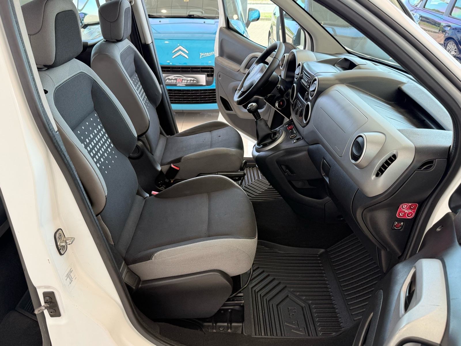 Citroën Berlingo 1.6 HDI⭐️154.000km⭐️VELIKI / MALI SERVIS⭐️GARANCIJA, fotografija 15