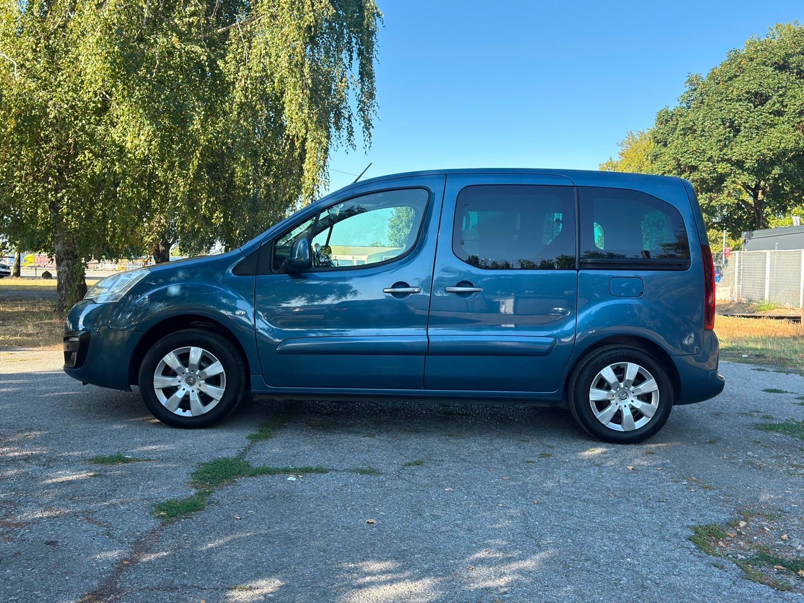Citroën Berlingo 1.6hdi 88kw-PRVI VLASNIK-R.KAMERA-NAVIGACIJA-TEMPOMAT, fotografija 2