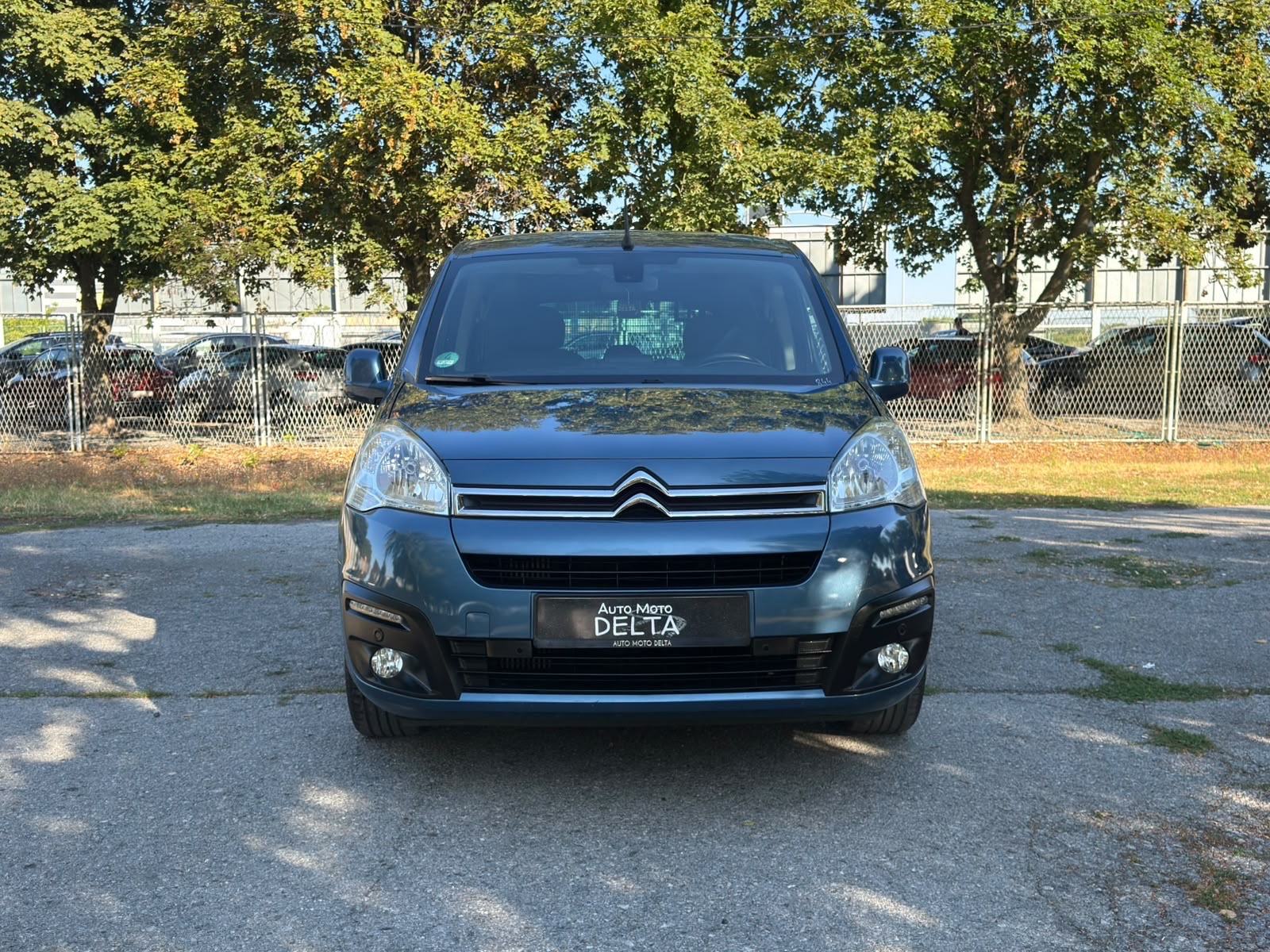 Citroën Berlingo 1.6hdi 88kw-PRVI VLASNIK-R.KAMERA-NAVIGACIJA-TEMPOMAT, fotografija 8