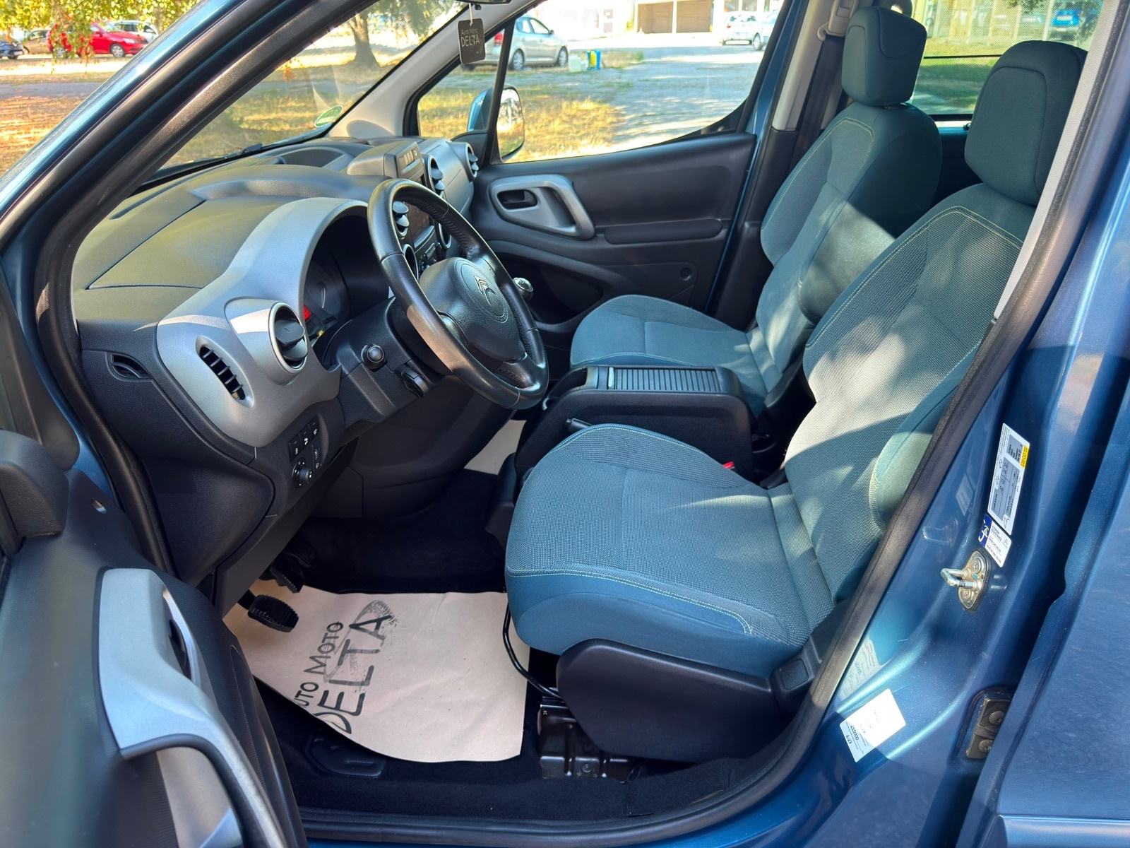 Citroën Berlingo 1.6hdi 88kw-PRVI VLASNIK-R.KAMERA-NAVIGACIJA-TEMPOMAT, fotografija 11