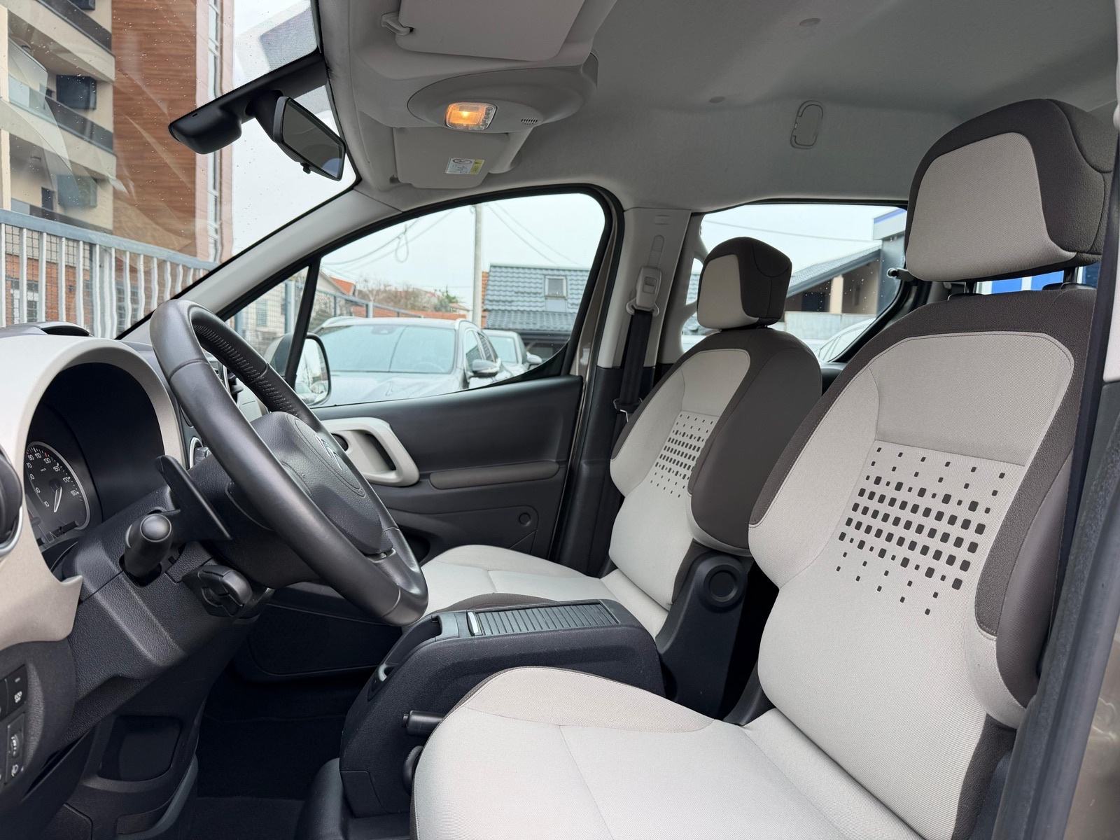 Citroën Berlingo 1.6 HDi AUTOMATIK, fotografija 11