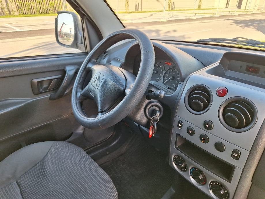 Citroën Berlingo 1,6 HDi - PRVI VLASNIK; KLIMA : SPREMAN ZA RAD, fotografija 7